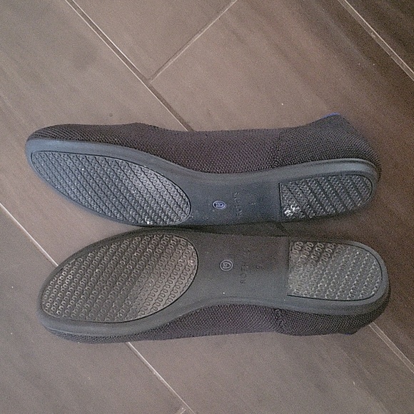 Rothy’s classic black round toes flats EUC size 9 - Picture 3 of 7
